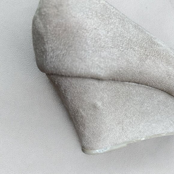 Wedge Heels 9.5 Beige Faux Suede Comfort Insoles Dexflex Business Casual READ - Picture 6 of 6